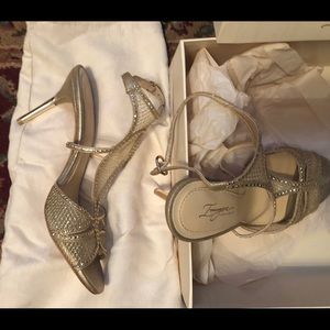 NWT- Vince Camuto heels.